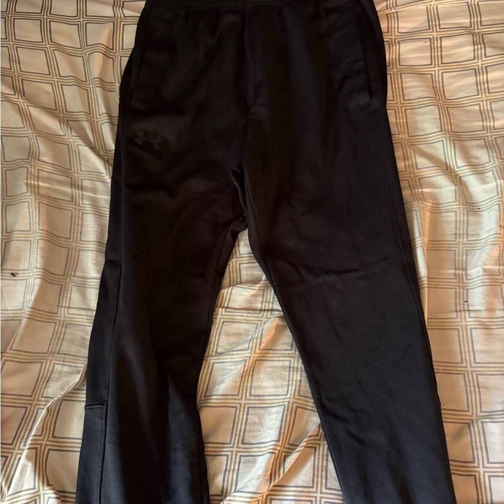 Under Armour Black Sweatpants for Ultimate Comfort